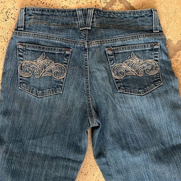 ROCKIES Cropped Jeans! - Picture 7 of 7